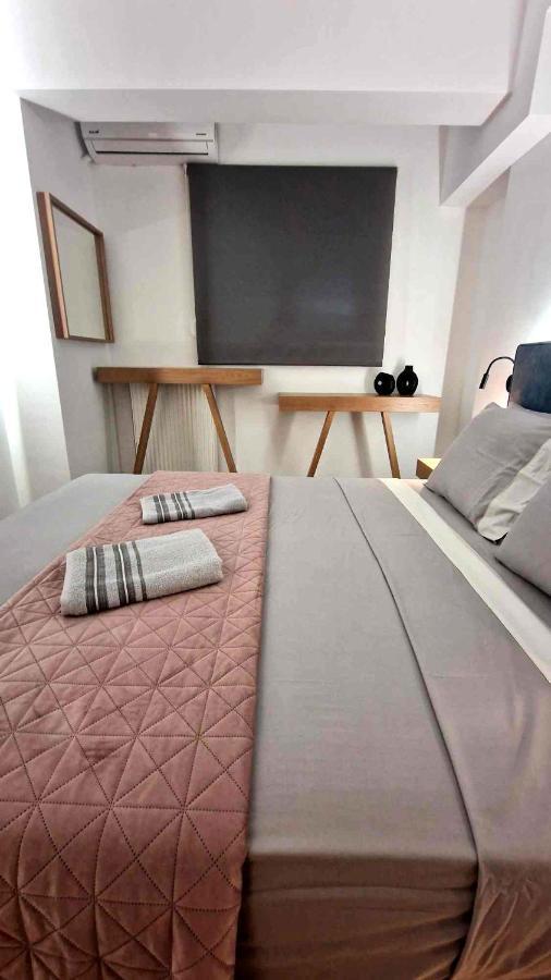 Appartamento Vv Cosy Host 2 Larissa Esterno foto